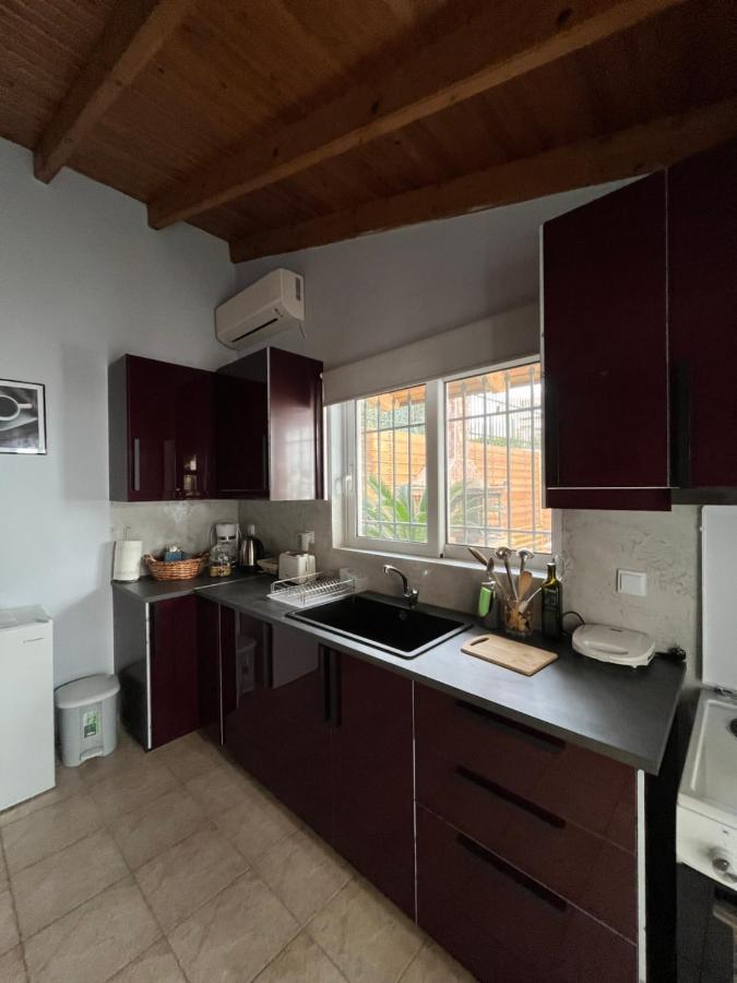 House Near The Athens Airport, Spata. Luaran gambar
